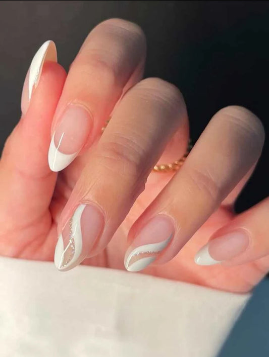 24 pièces Ongles blancs français moyen en forme d'amande à enclencher inclut une lime à ongles et un adhésif en gelée