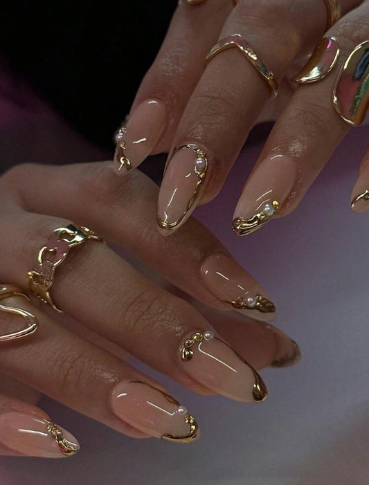24 pièces de faux ongles en forme d'amande pressés